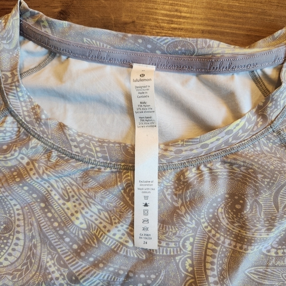 Lululemon Stripe In Stride Short Sleeve - Picture 4 of 4